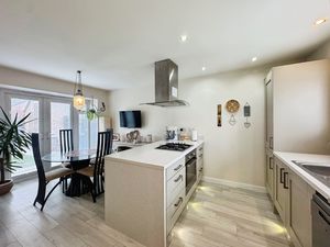 Photo 14- click for photo gallery